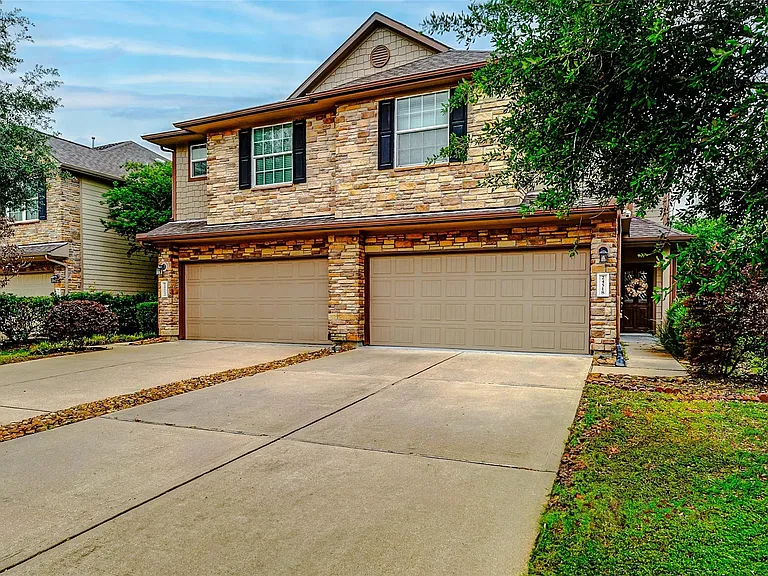 24522 Folkstone Cir — Photo 4