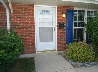 221 Oxford Dr, Fairborn, OH 45324