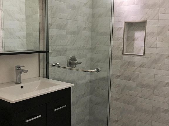 5th image of 1166 Pine St APT 12