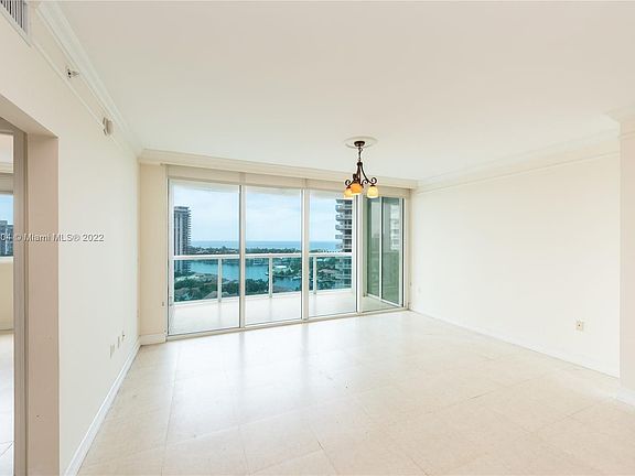 2nd image of 19400 Turnberry Way APT 1621