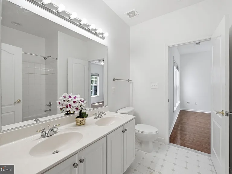 21817 Wingfoot Ct — Photo 33