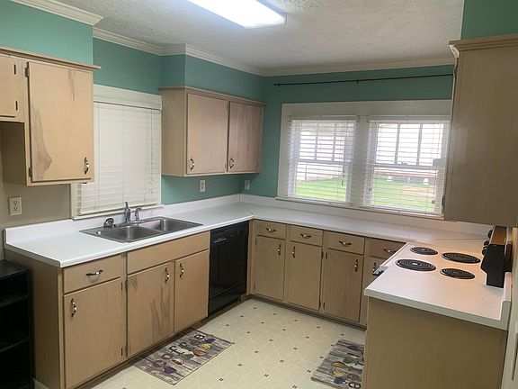 2nd image of 371 Cotton Ln