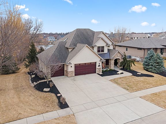5th image of 36 Blackstone Way