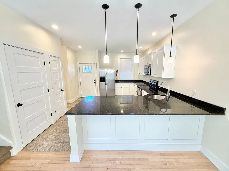 111 Grey Rock Rd #114