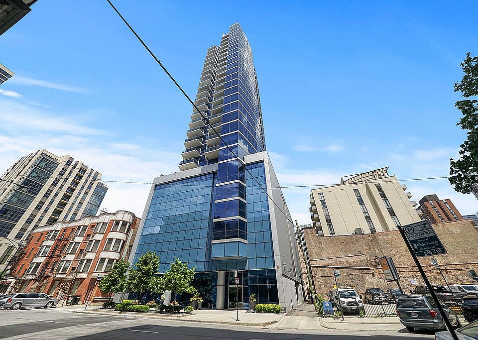 1st image of 110 W Superior St #P-71