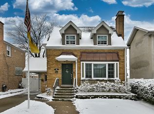 7224 N Oleander Ave, Chicago, IL