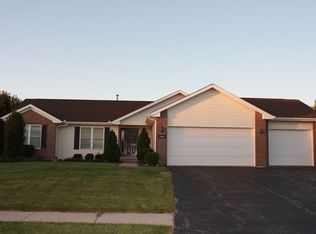 1541 Westmont Dr, Byron, IL 61010
