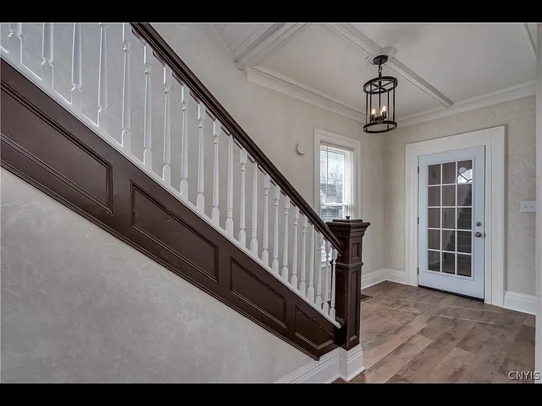 421 S Massey St — Photo 5
