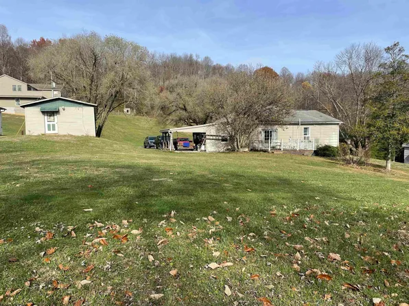 248 Thorn Stop Cir, Clarksburg, WV 26301