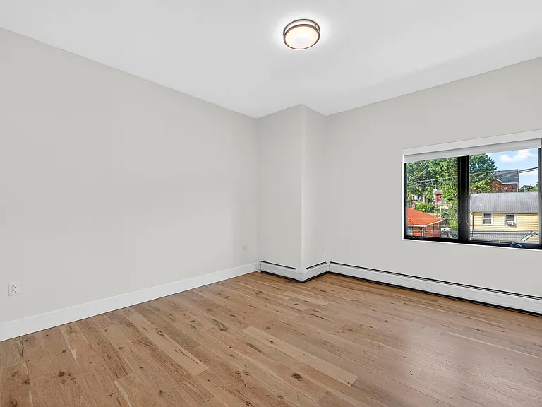 1157 Inwood Ter — Photo 23