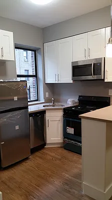 Rented by Lang Realty LLC | media 24