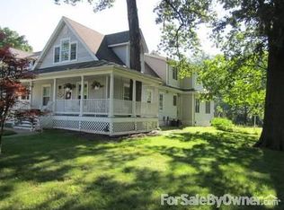 432 N Van Buren Ave, Saint Louis, MO 63122