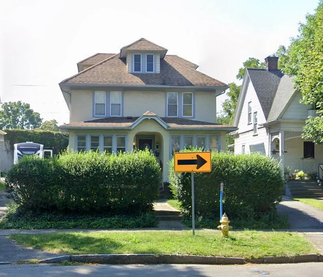 2 bed, 1100 sqft, $2,000 — Photo 1