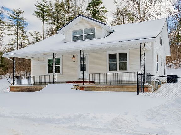 2nd image of 8747 McLean Ln