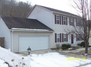283 Upper Doty Branch, Happy, KY 41746
