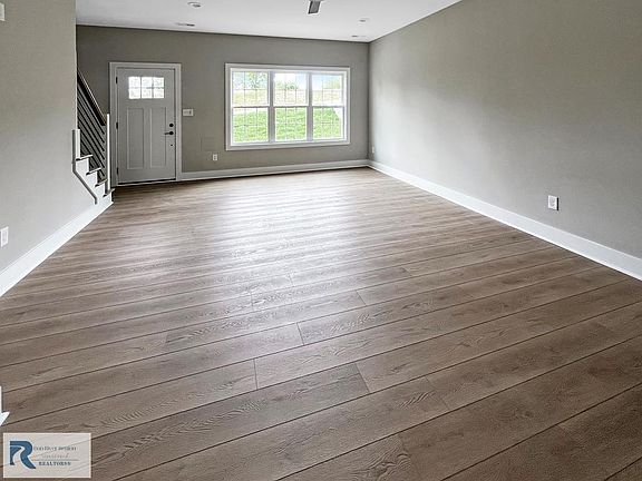 2nd image of 624 Monument St