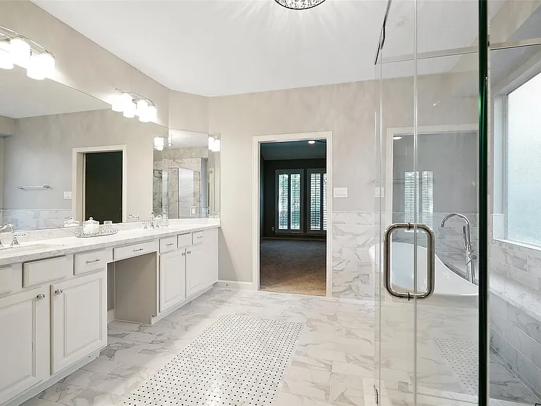 87 N Concord Valley Cir — Photo 36