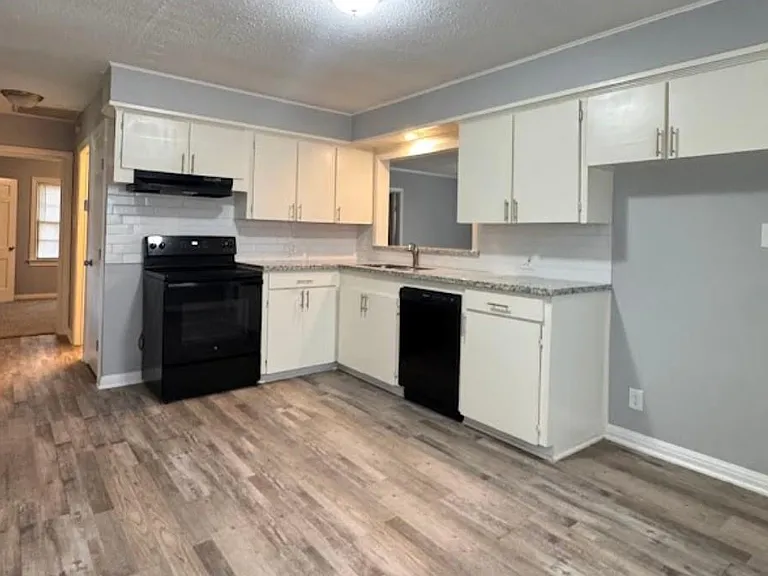 2203 Westway St — Photo 6