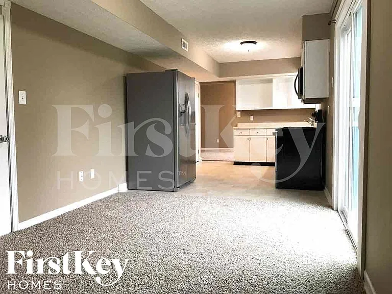 5683 Colonist Cir — Photo 6