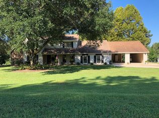 1018 Hillshire Dr, McComb, MS 39648