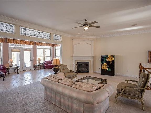 4th image of 8268 Sweet Briar Ct