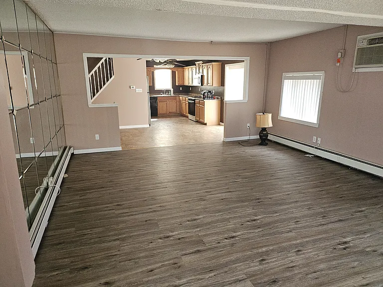 730 Tatum St — Photo 8
