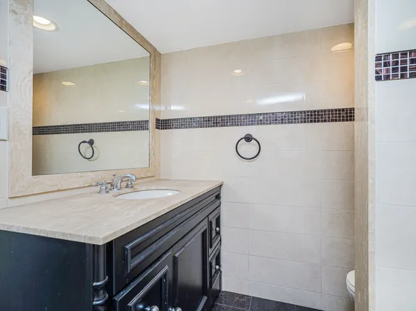 200 Bay 7th Street image 43 of 49