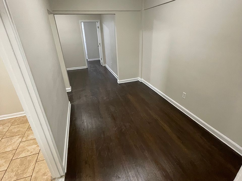 1st image of 103 Chancellor Ave #39B