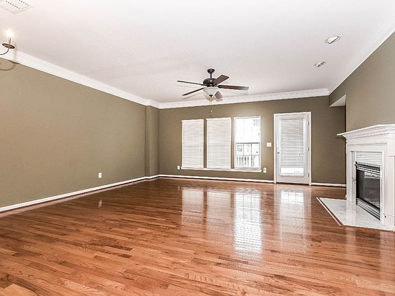 005_Living and Dining Rooms