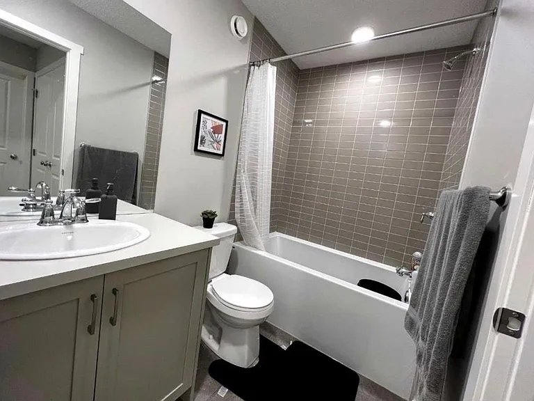53 Herron Mews NE — Photo 9