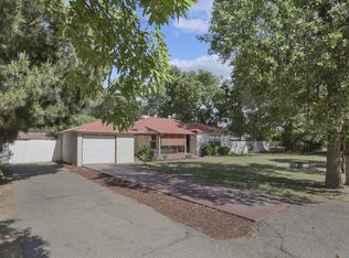 206 S Crenshaw St, Visalia, CA 93291