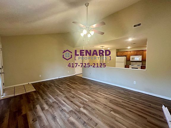 4th image of 2150 S Pike #3B-2BA-1201SQFT
