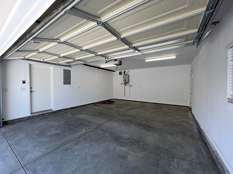 Elmer Ave. Townhomes — Photo 30