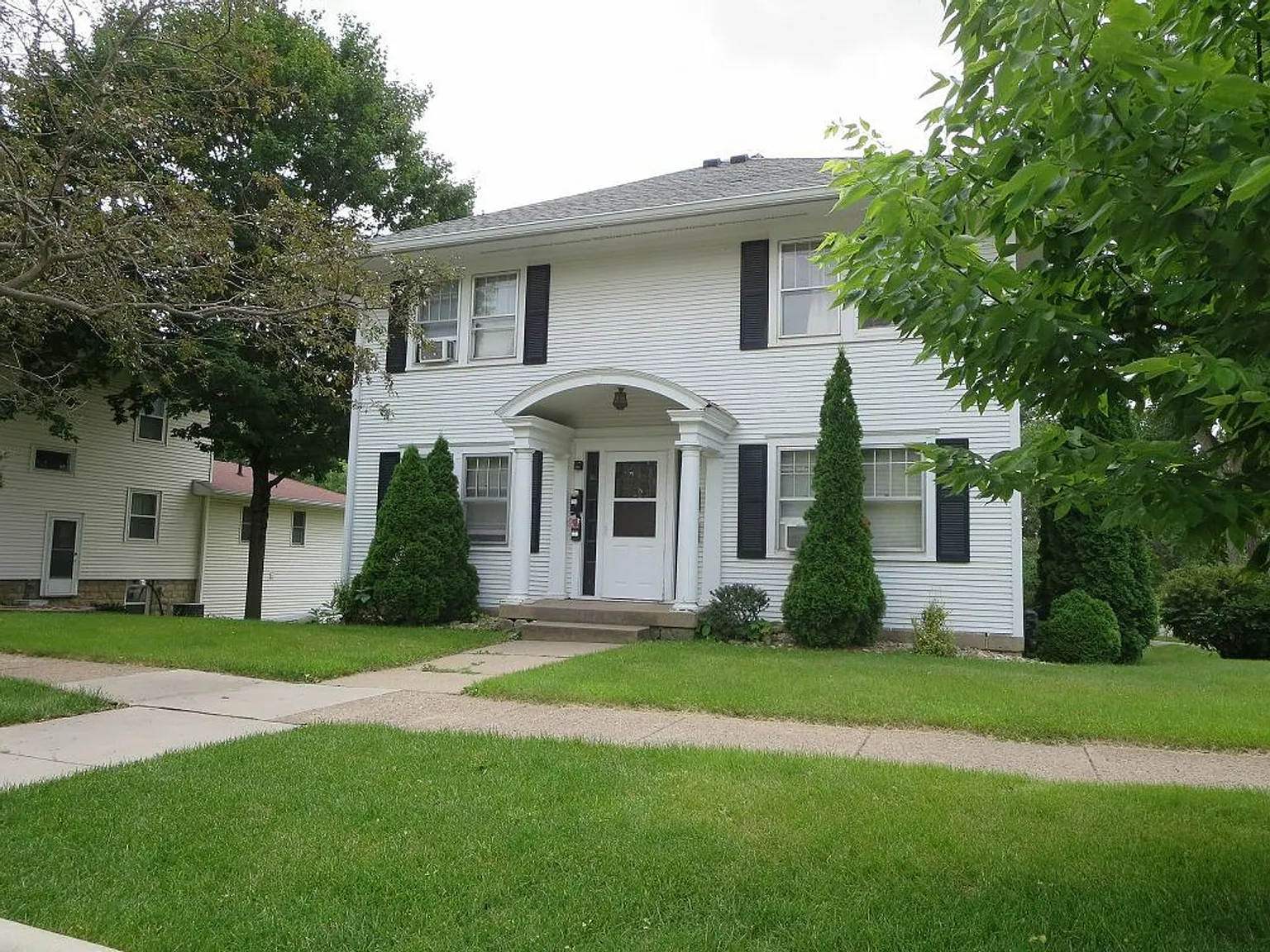 Seerley Blvd 524 — Photo 1