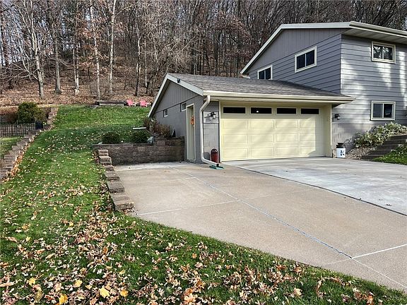3rd image of 3019 Dale Road