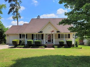 1110 Northlake Dr, Greenwood, SC 29649