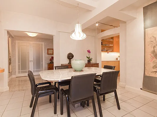 Sold by Sotheby's International Realty | media 9