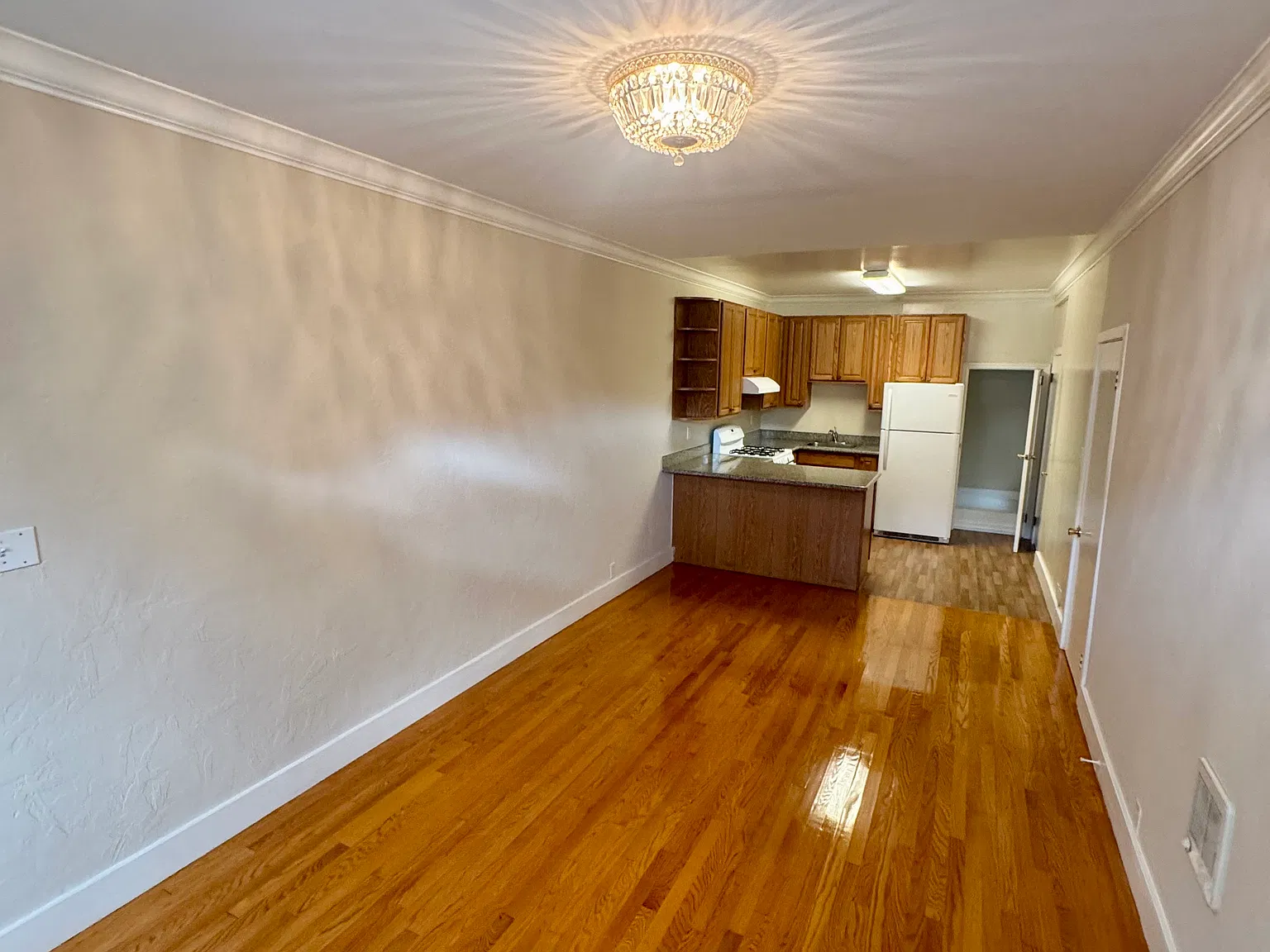 1 bed, 800 sqft, $3,100 — Photo 2