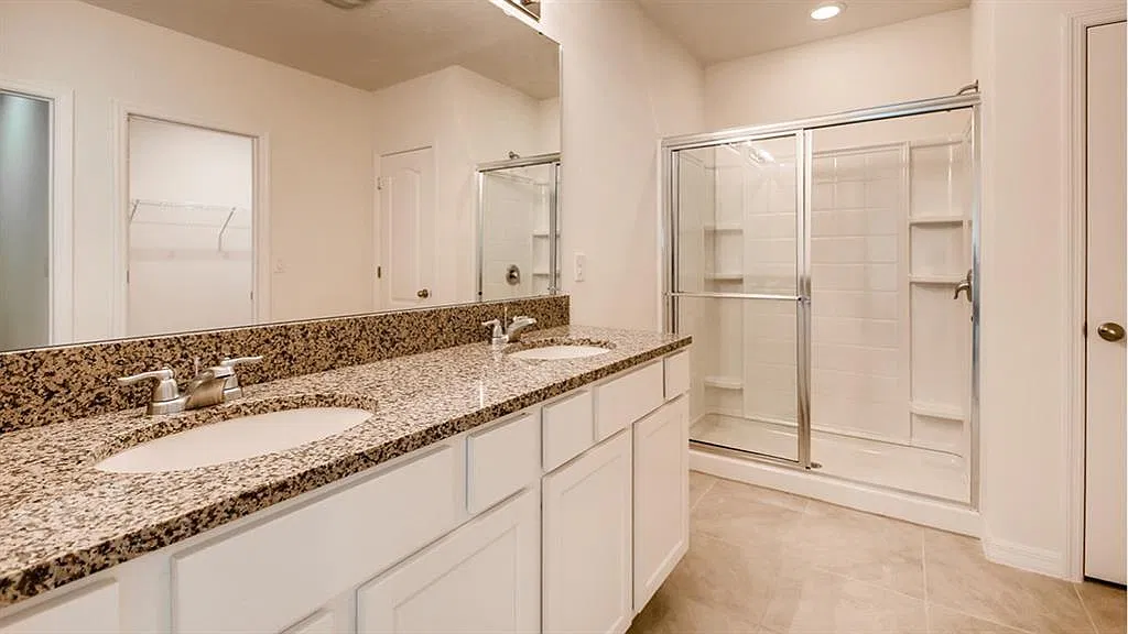 3 bed, 1756 sqft, $2,200 — Photo 4