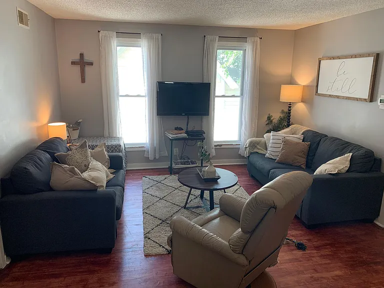 Living Room 4