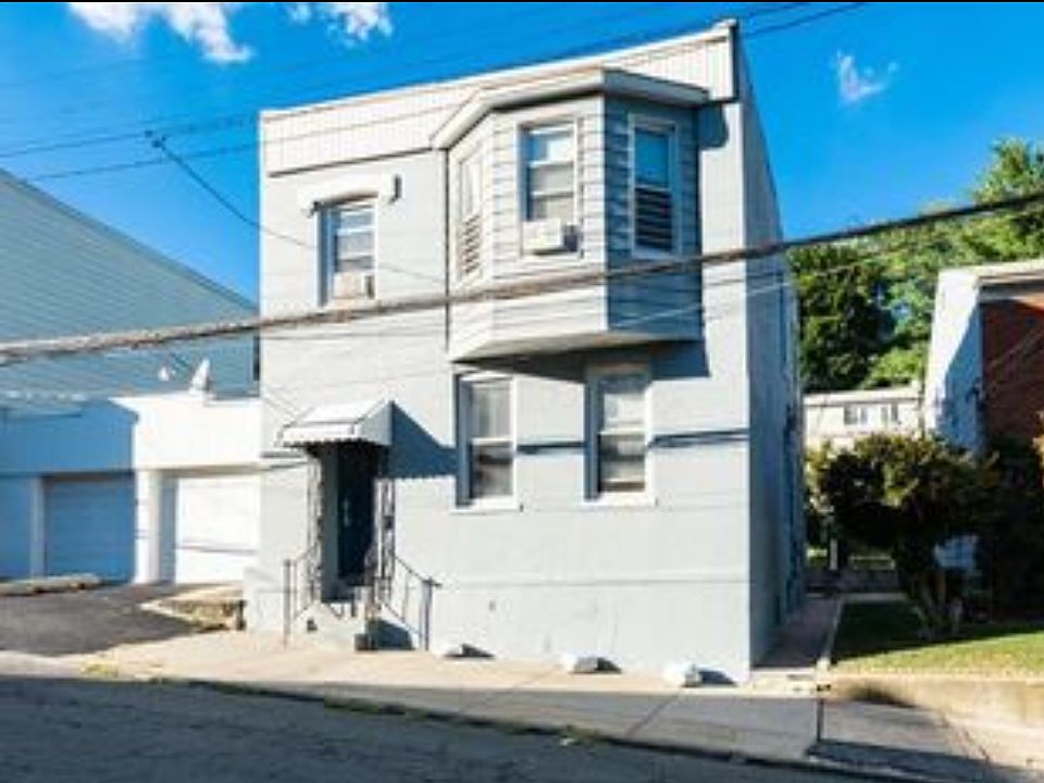 1st image of 34-36 Montague St #Studio