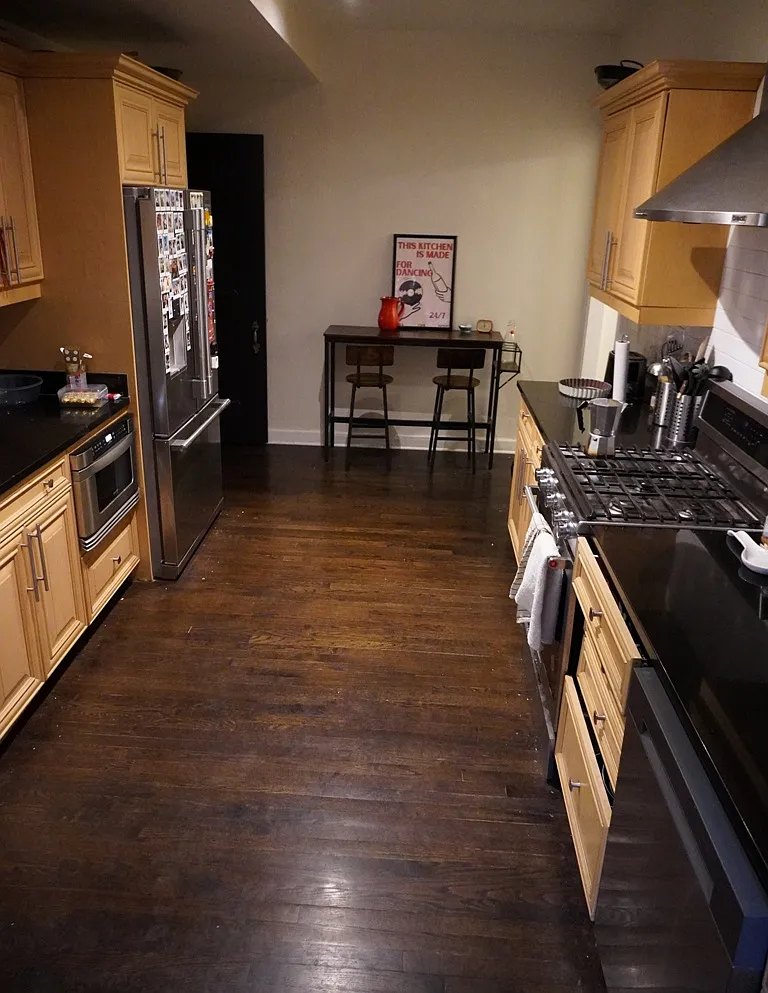 4 bed, 2900 sqft, $5,800 — Photo 4