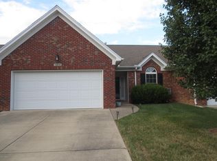 12610 Spring Haven Ct, Louisville, KY 40229