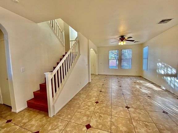 5th image of 2400 Living Rock St
