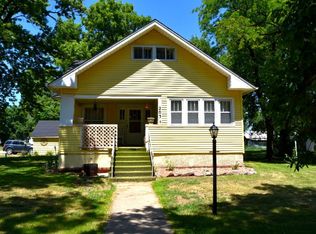 203 E 6th St, Fairfield, NE 68938
