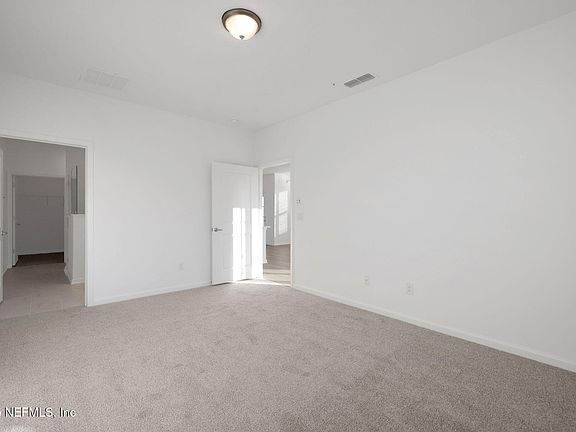 3rd image of 149 SILVER MYRTLE Court