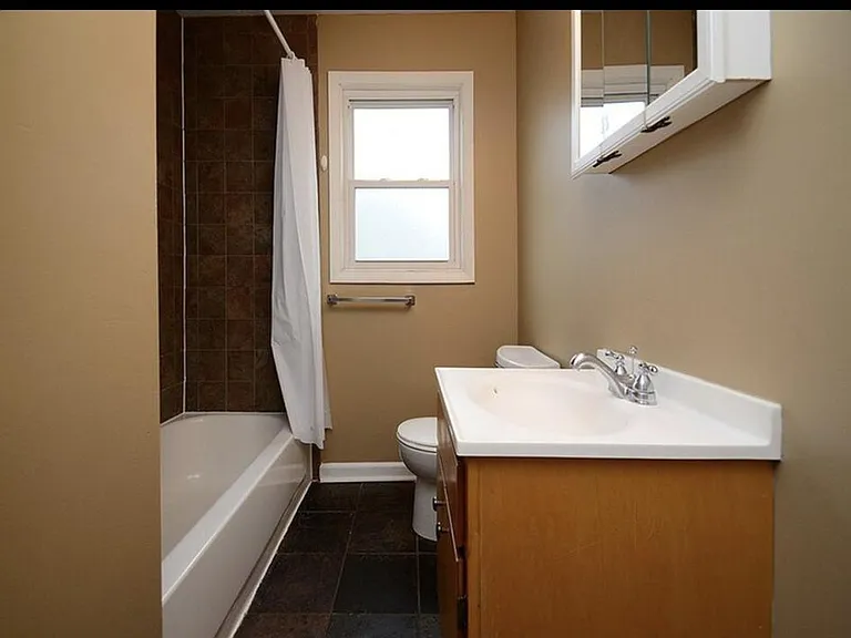 4355 S 41st Ave — Photo 3