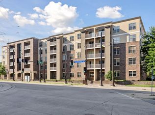 2900 University Ave SE APT 306, Minneapolis, MN 55414