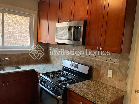 5th image of 1512 Marengo Ave