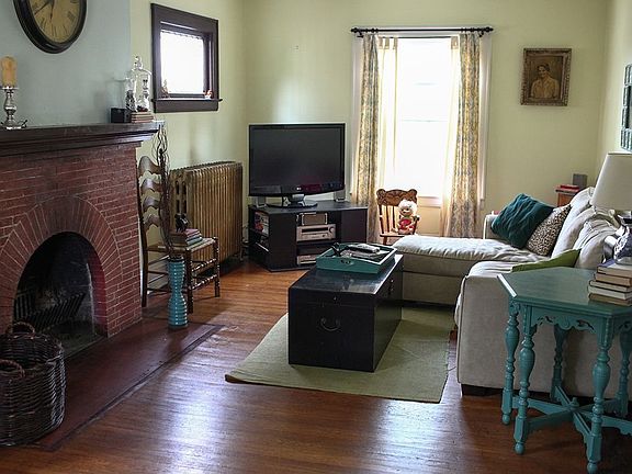 5th image of 1429 Robinwood Ave